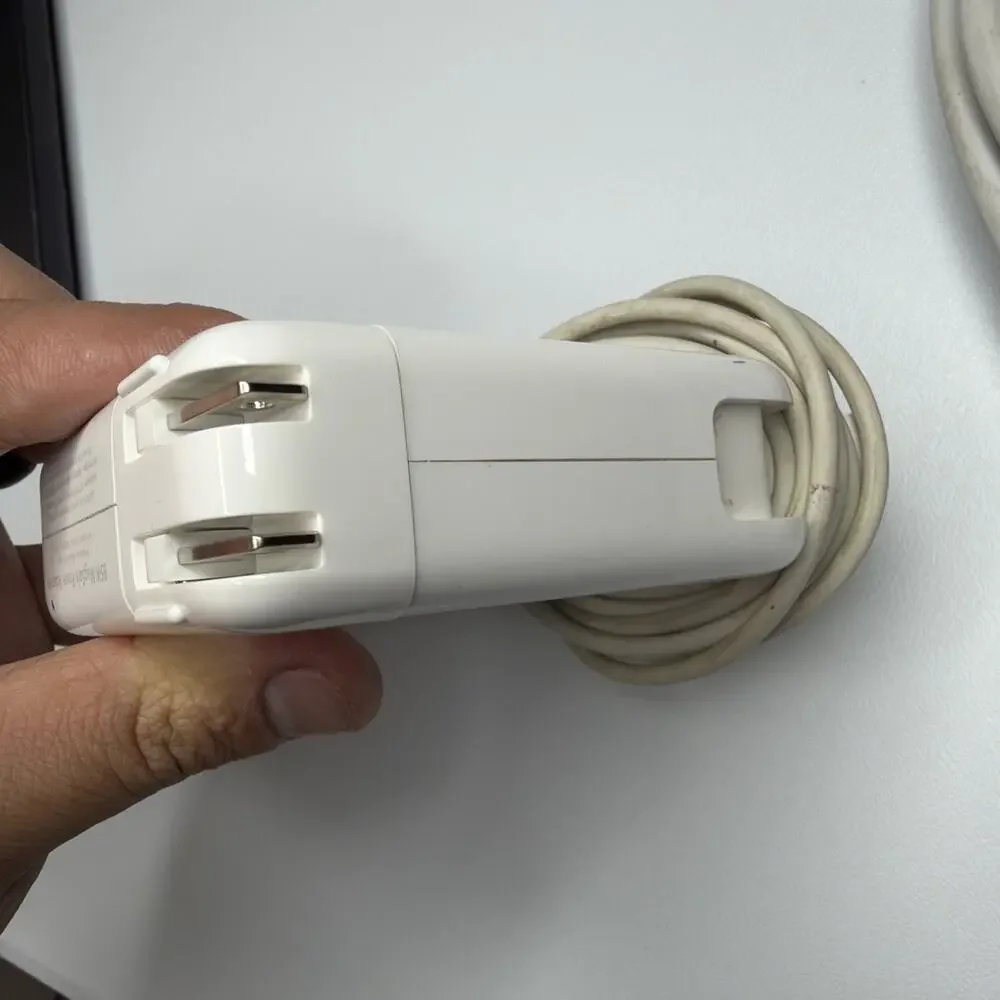 MacBook Pro 85W L-Tip MagSafe Power Adapter Charger 85 Watt MS1 Apple A1343